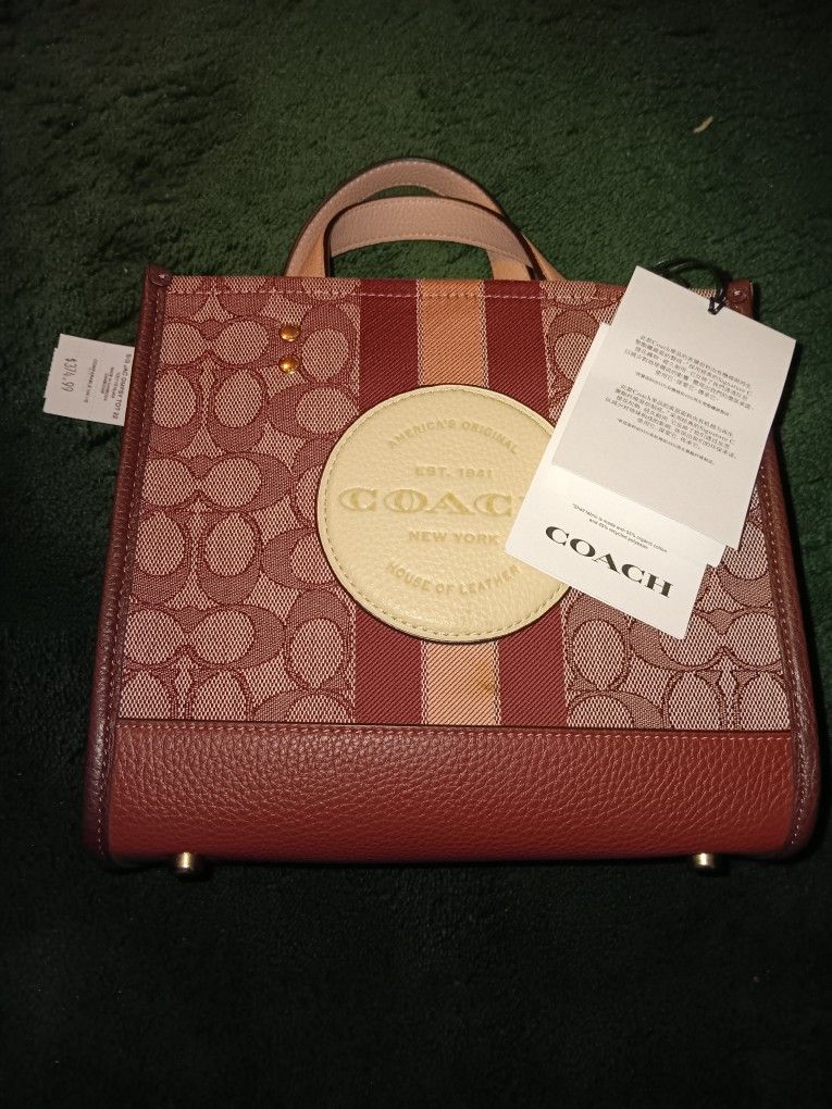 NWT Coach F73359 City Tote Disney Sleeping Beauty Signature Bag $350 for  Sale in San Francisco, CA - OfferUp