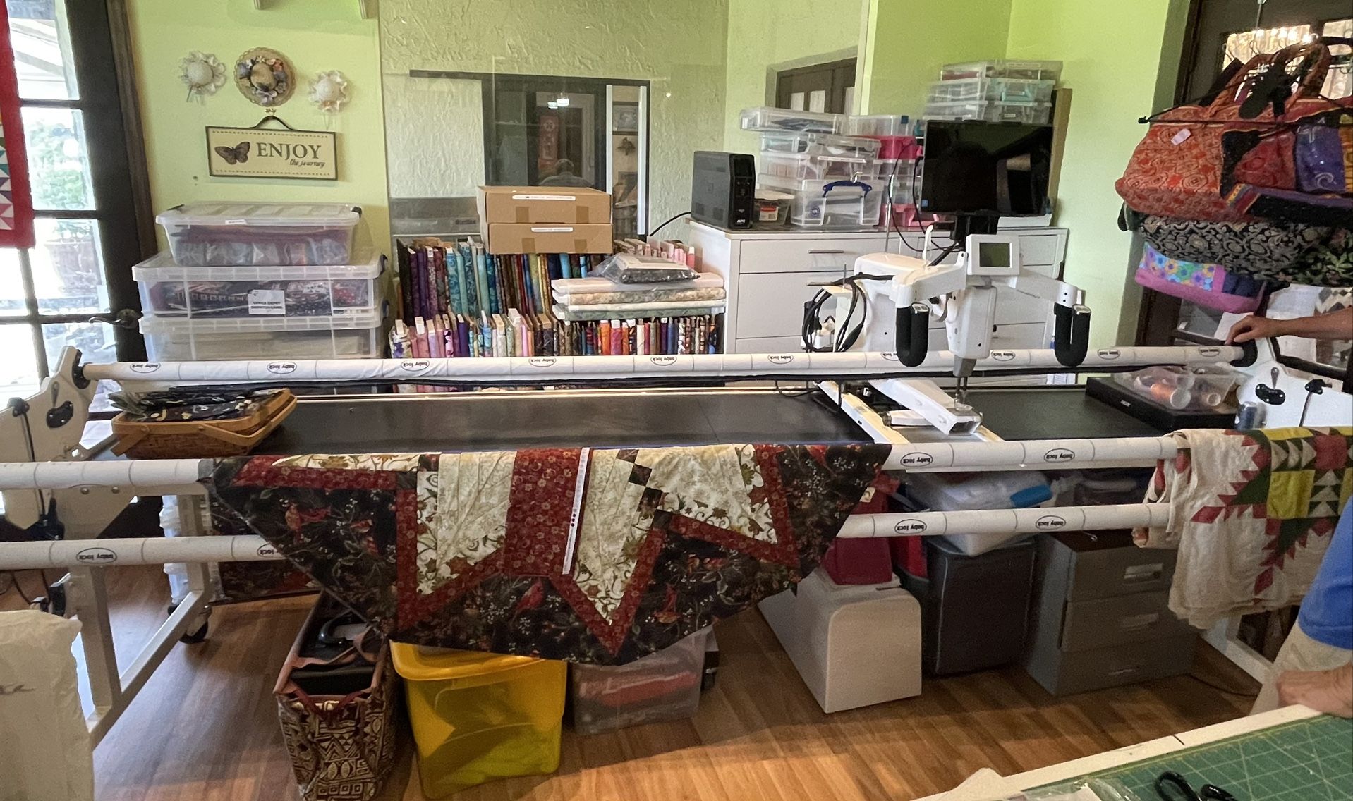 Baby Lock • Crown Jewel • Long Arm With 10’ frame Model BLCJ18 for