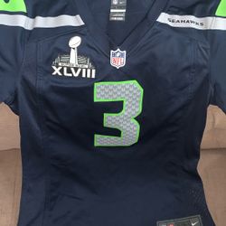 SEAHAWKS SIZE S PETITE NFL