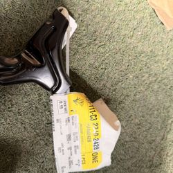 2020-24 Chevrolet Equinox Left Front Side Fender Bracket 