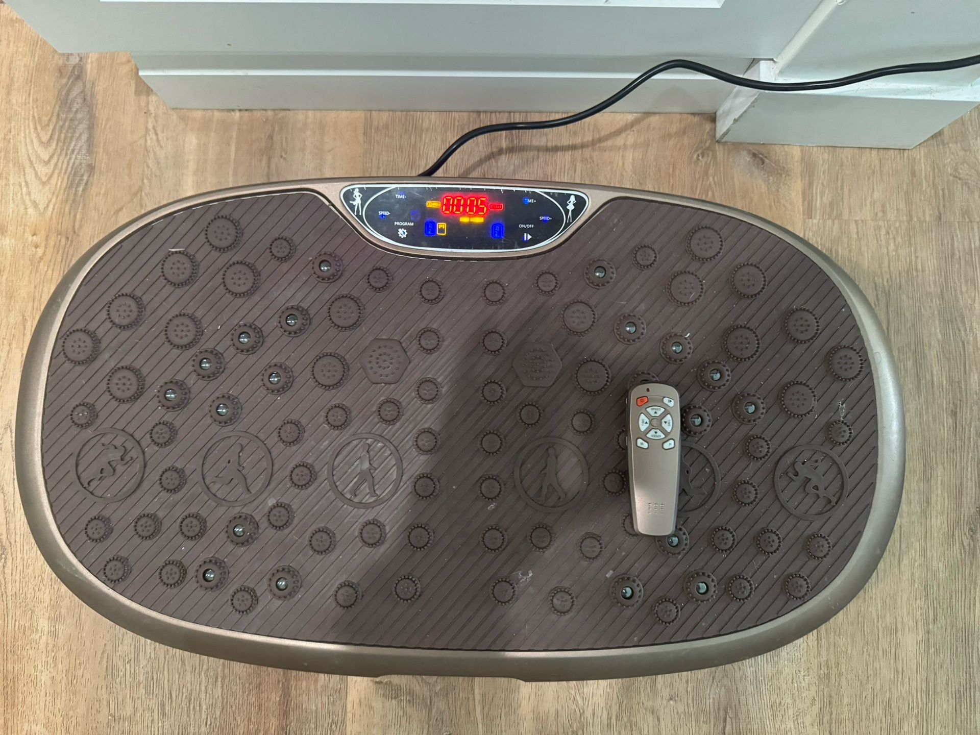 Vibration Plate Exercise Machine