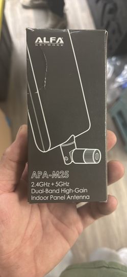 Alfa Network APA-M25, a high-gain, dual-band directional indoor panel antenna
