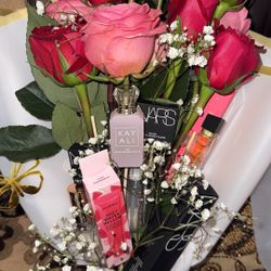 Flowers Bouquets With Make Up