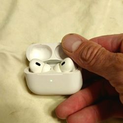 Apple Airpods Pro 2nd Generation. 