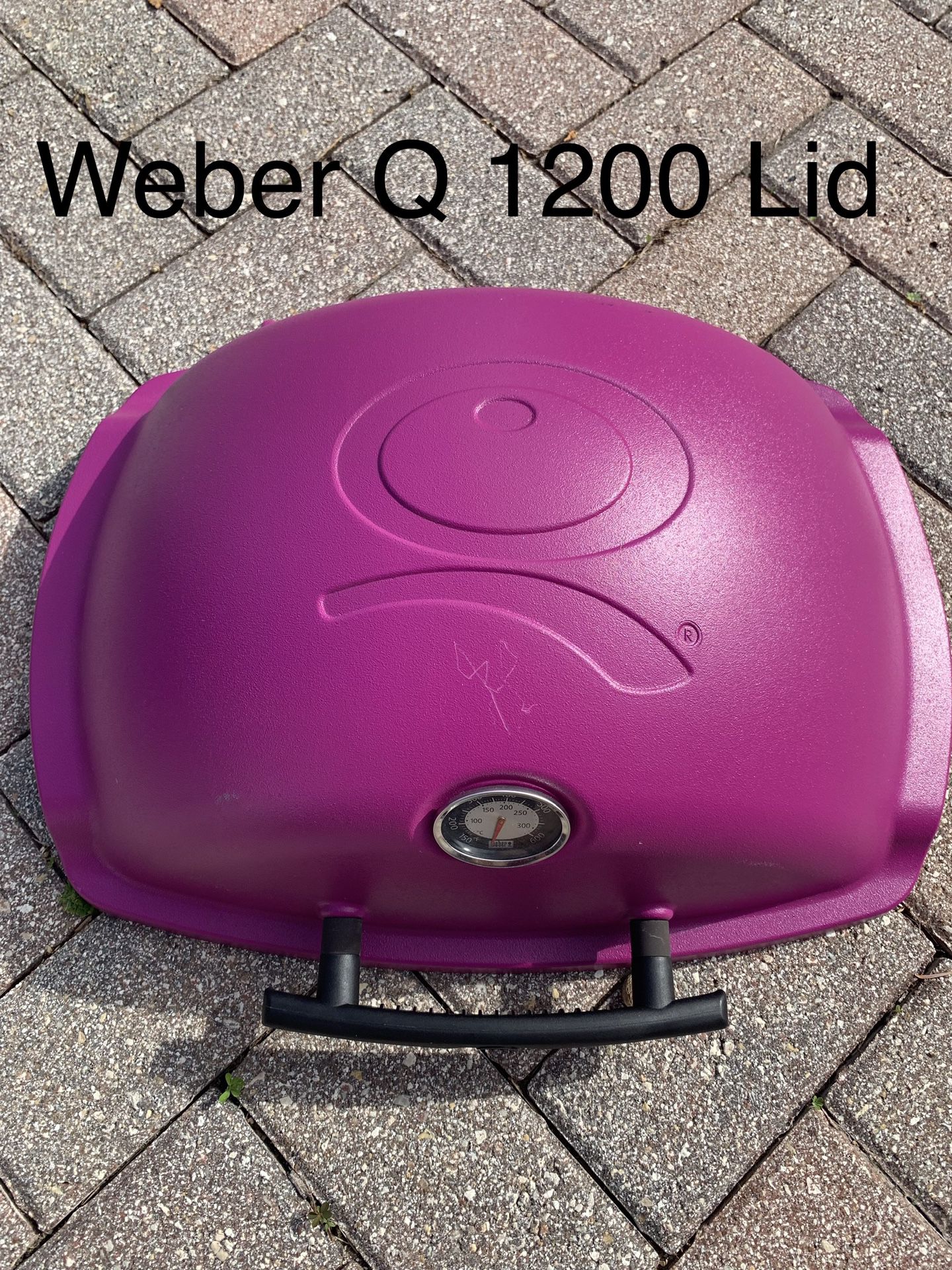 Weber Q 1200 gas grill lids for Q1200