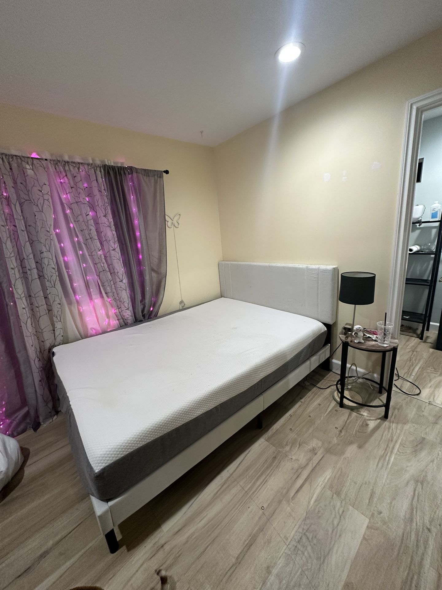 Queen Bed Frame And Mattress