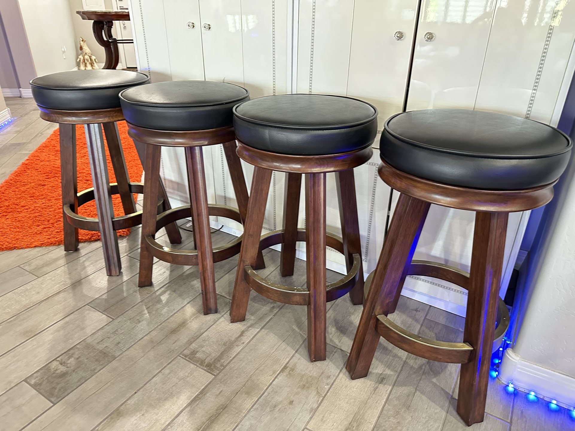 Set Of 4 Leather/wood/brass Stools