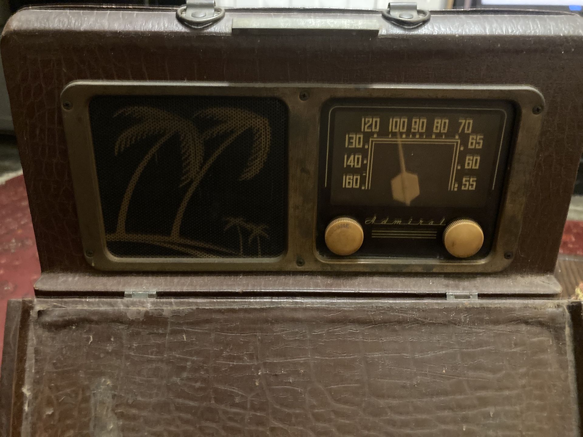 Admiral 1940’s Tube Radio (WORKING)
