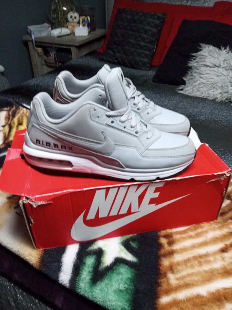 Grey Nike Air max Size 10