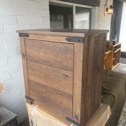 Bed Side Tables 