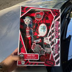 Monster High Ghoulia Yelps 