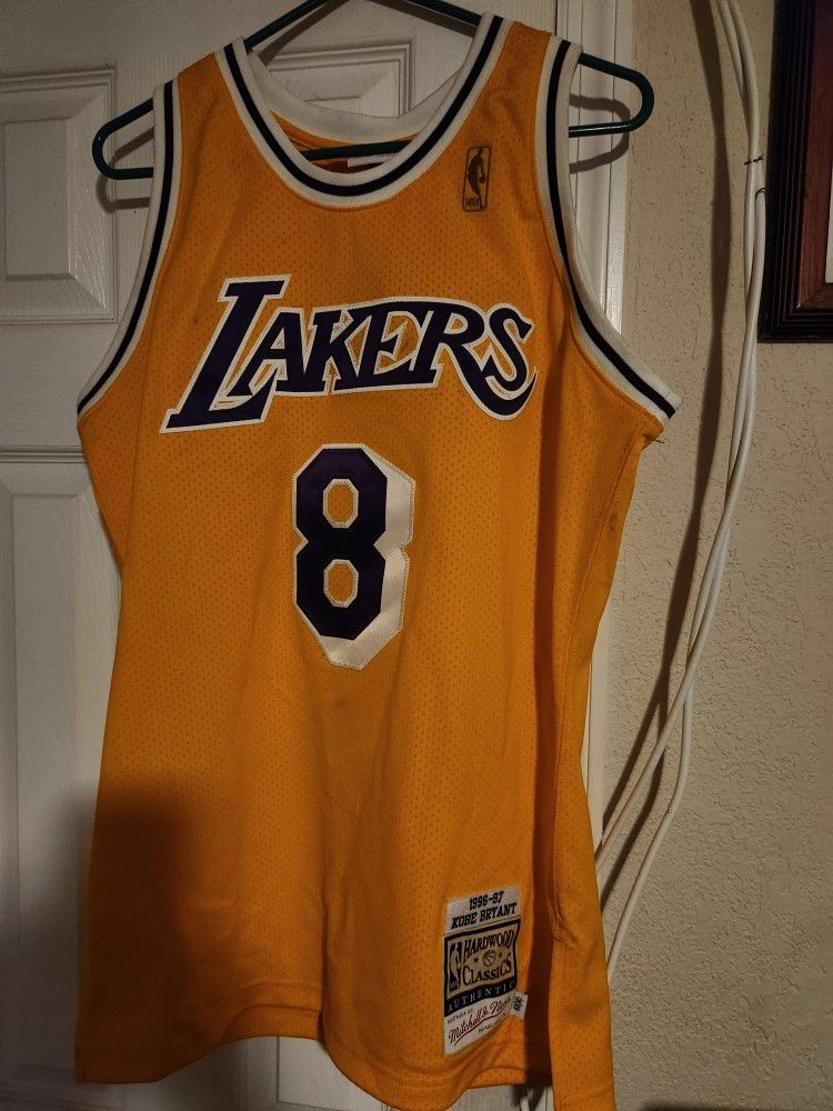Kobe bryant jersey