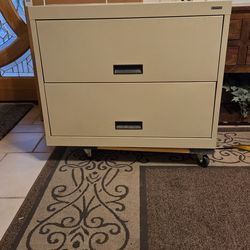 Lateral file cabinet