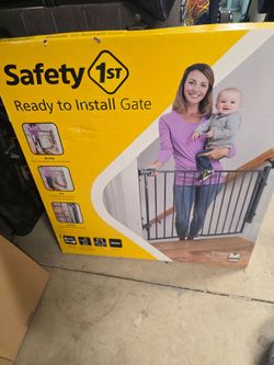 Safety 1st ready to install gate