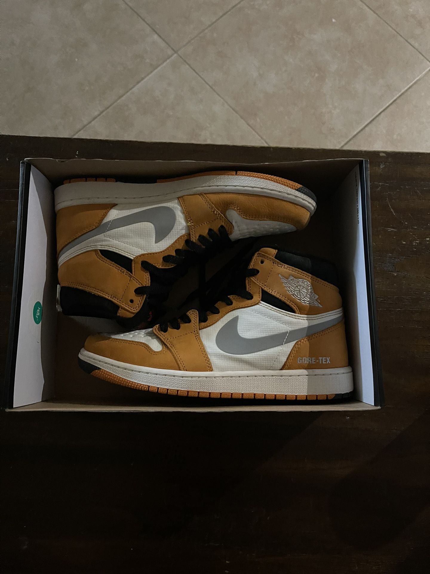 Jordan 1 Retro High Element