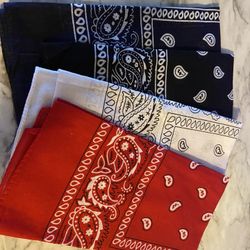4 Bandanas