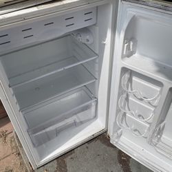 FREE Small fridge, freezer & hot towel holder