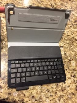 IPad mini cover with keypad $20