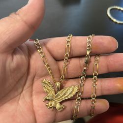 10k Gold Figaro Chain 