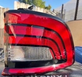 2014-2022    Dodge Durango Driver Side, Outer Taillamp