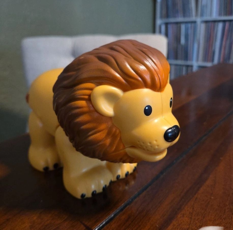 Little People Large Lion Sound