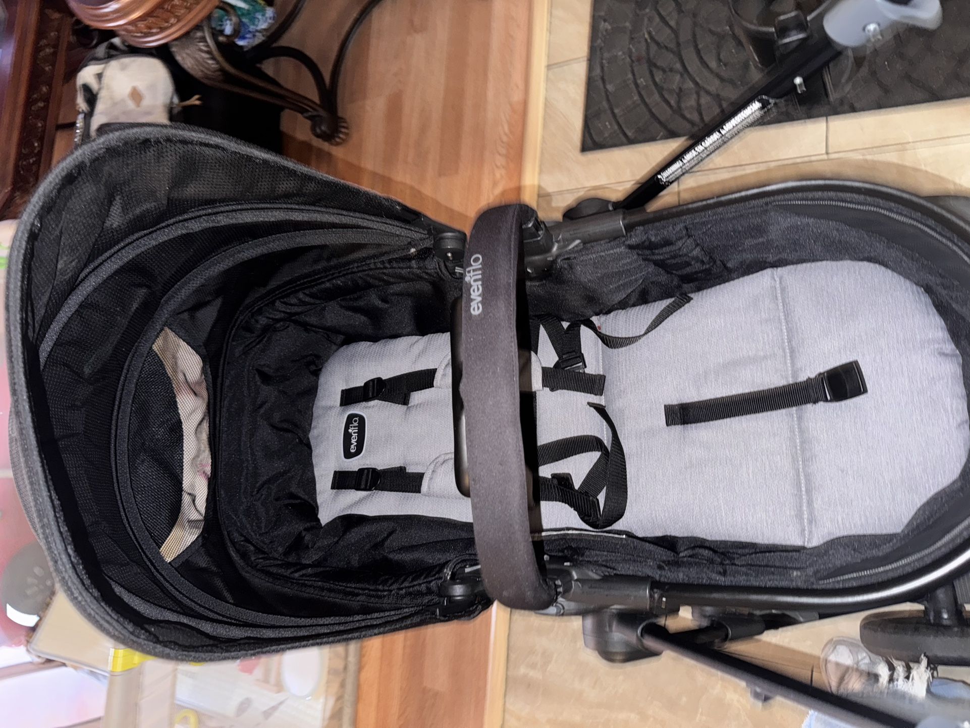 Evenflo Pivot Stroller