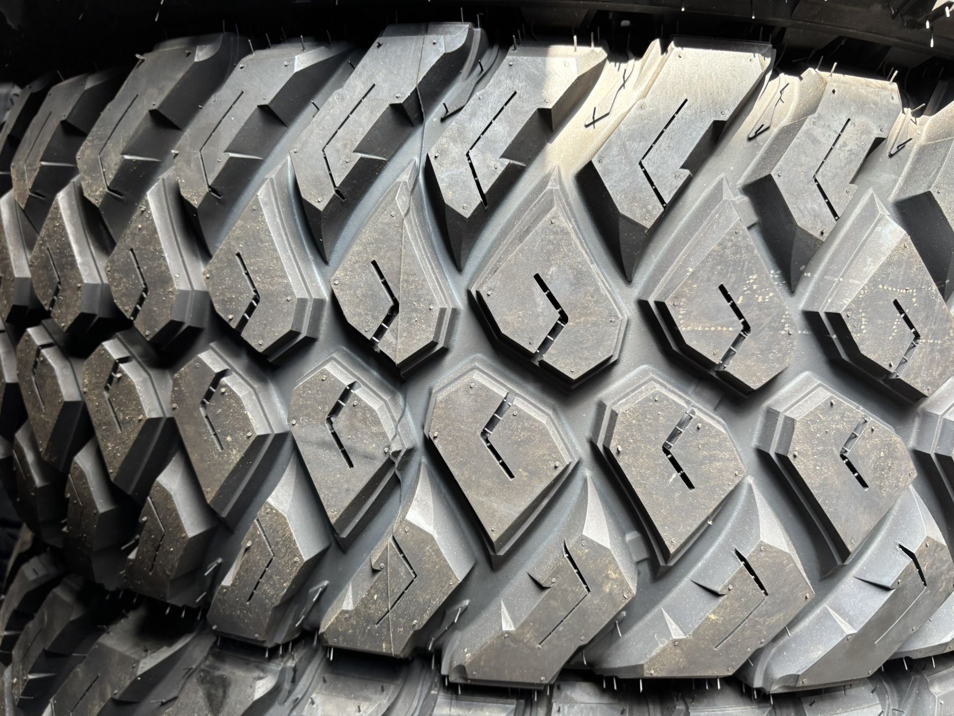 295/65/18. MAXXIS MT TIRES for Sale in La Habra Heights, CA - OfferUp