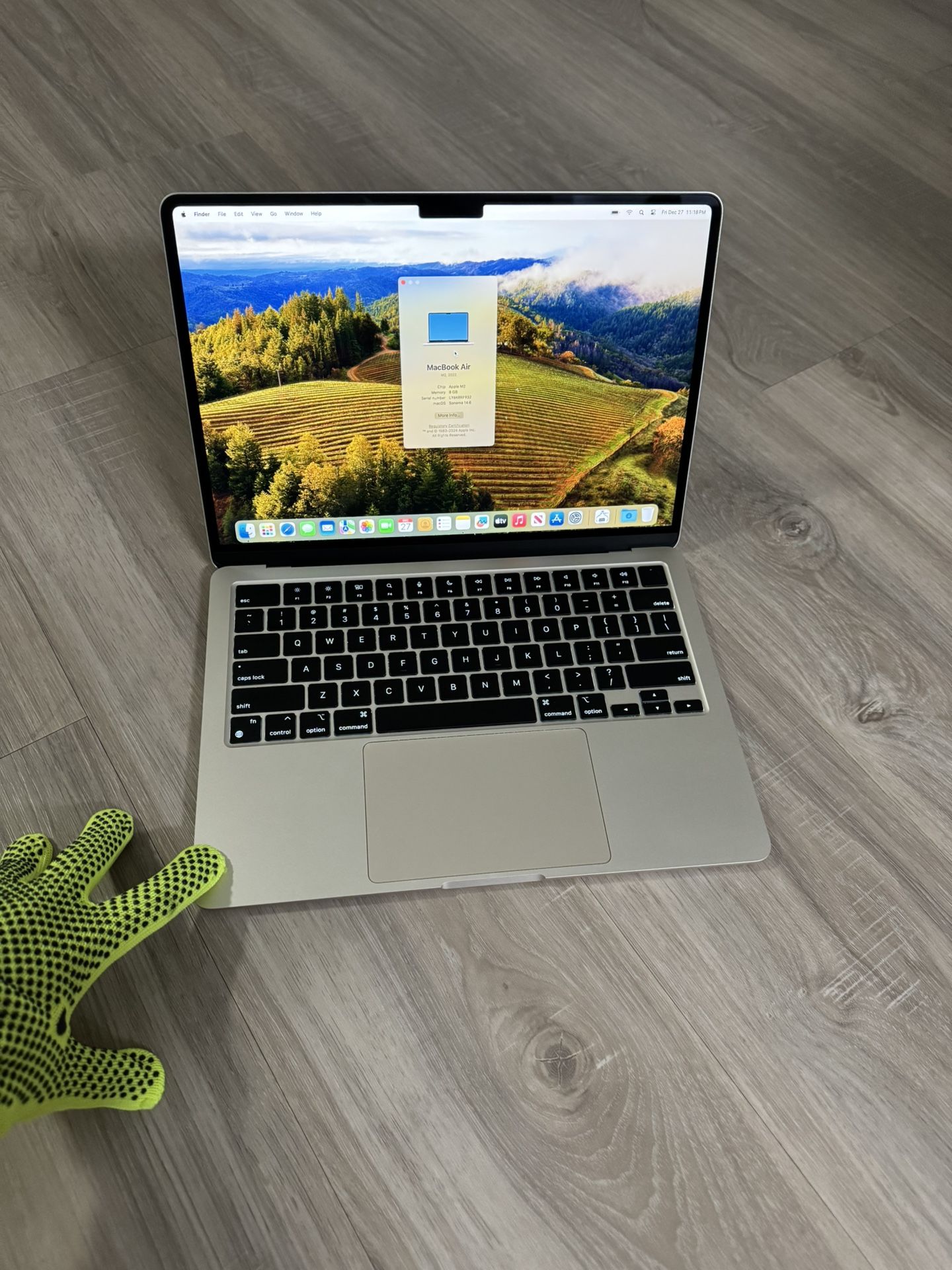 2022 MacBook Air with M2 Chip + 100% battery health