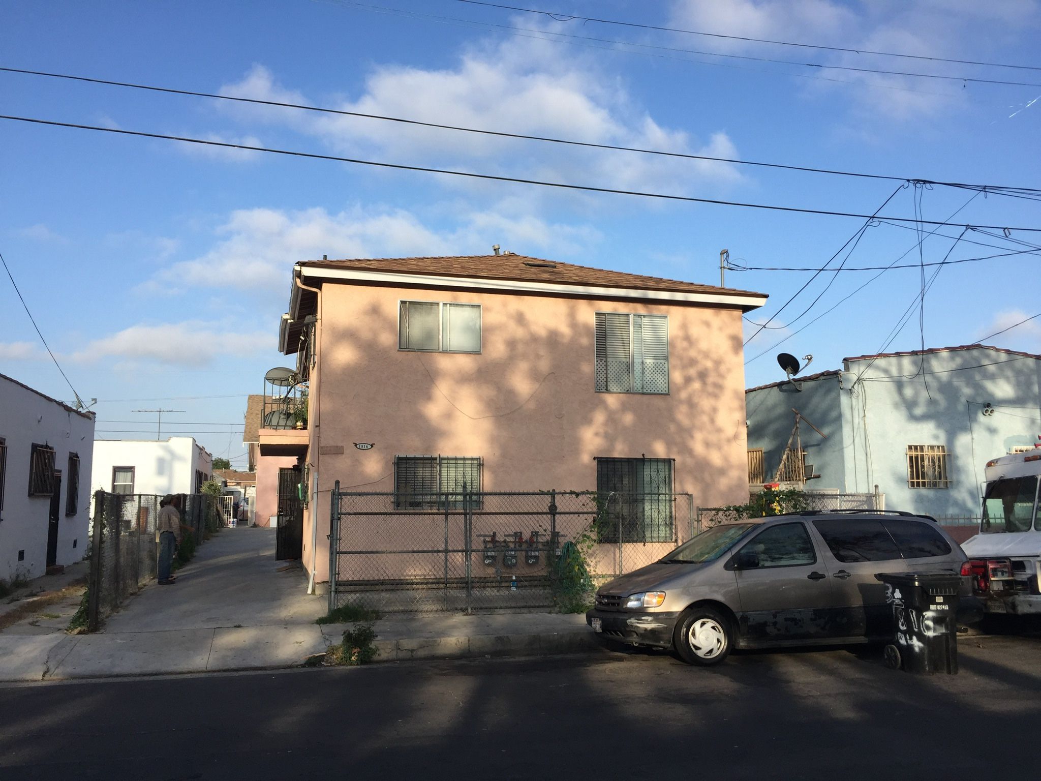 1 Bedroom Apartment Near USC