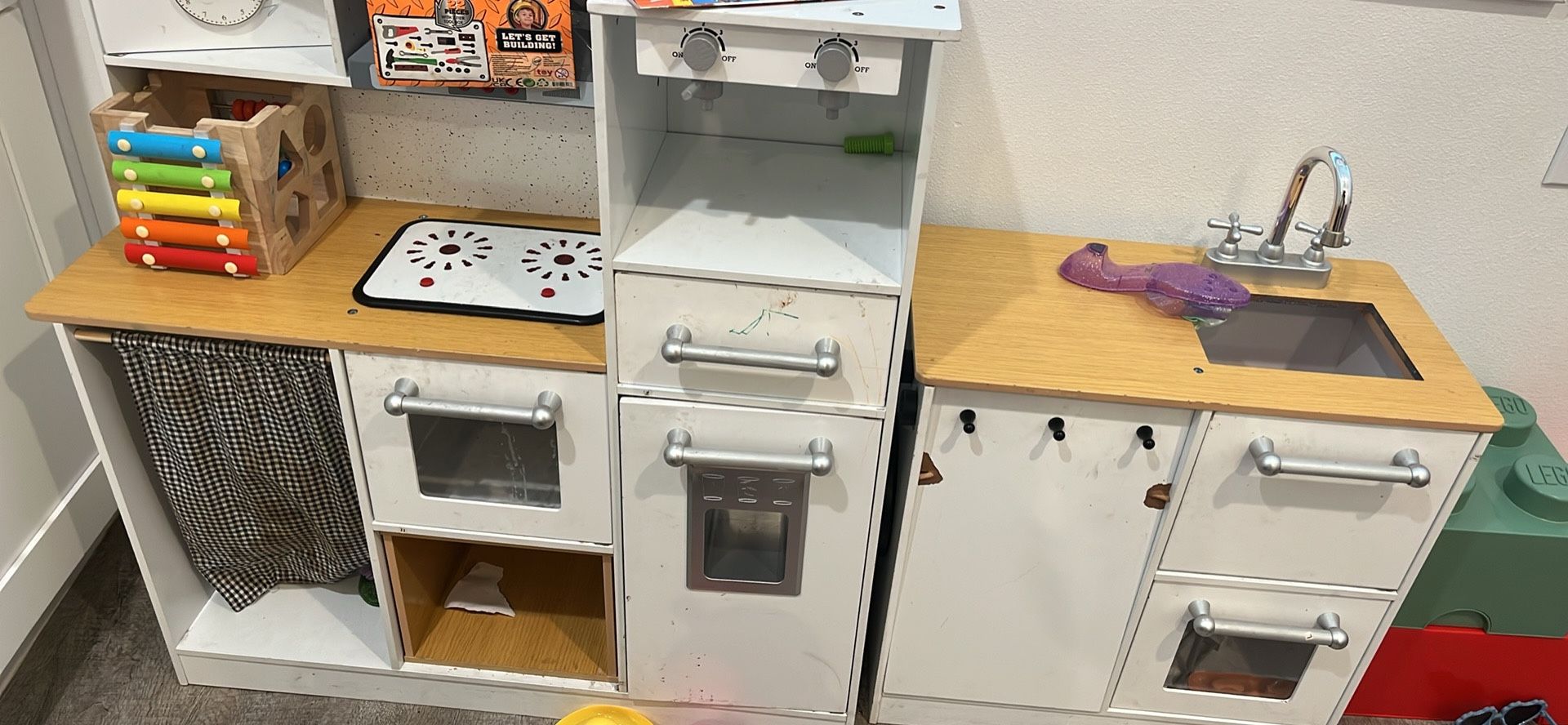 Pretend Kitchen