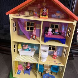 PoPpa pig house