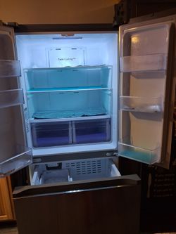 Samsung Refrigerator and ice maker