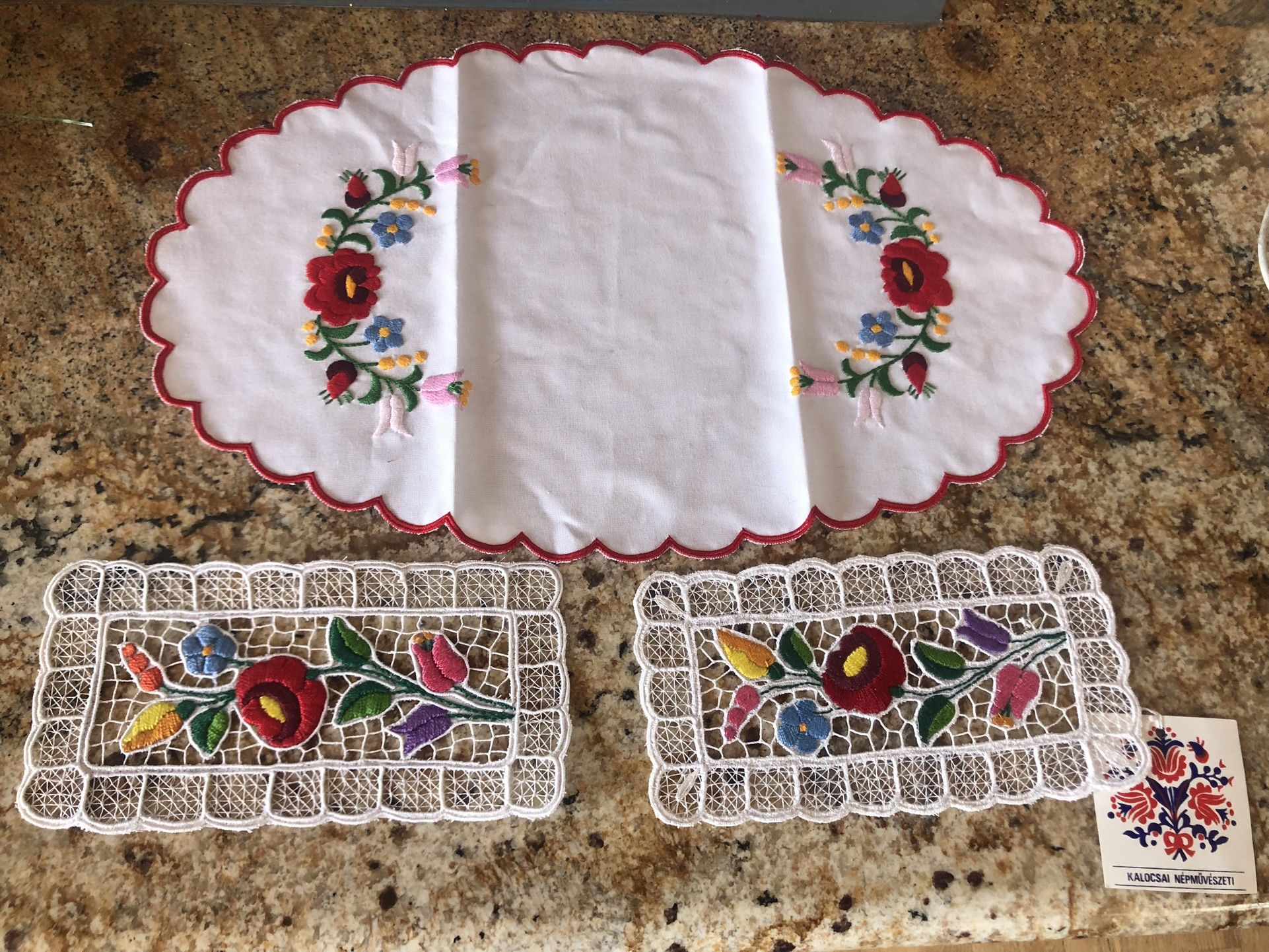 Kalocsa Vintage Collectible Hand Embroidered Table Topper And Doilies