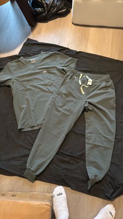 Moss Figs Scrubs