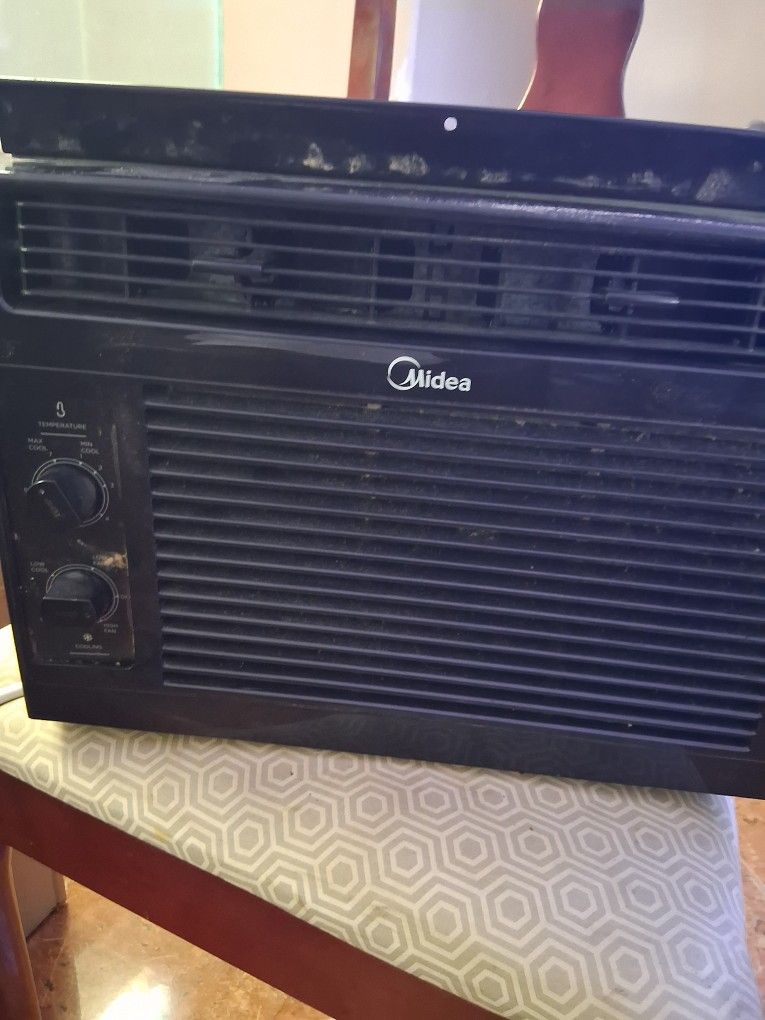 Window AC 5000 Btu $90