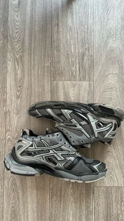 balenciaga runners gray
