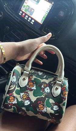 bapexhellokitty purse