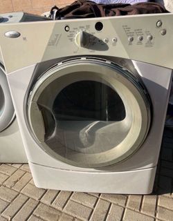 Whirlpool duet gas dryer in excellent condition, Azusa