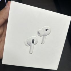 AirPods Pro 2 Generation With New Charging Case 
