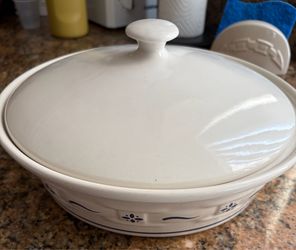 Longaberger 2 qt casserole dish with lid
