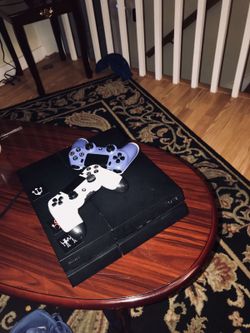 PS4 2 controller and games