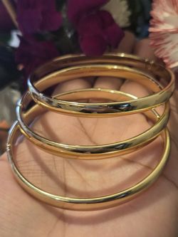 GOLD PLATED,  ORO LAMINADO💕 LOS 3 JUNTOS , 3 BANGLES