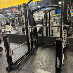 Hoist 3D / Dual Action Commercial Smith Machine