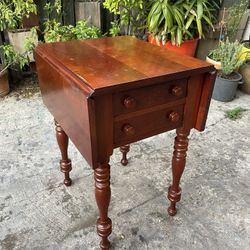 Vintage Mid Century Antique Style Side Table by Cassady Furniture 1950’s 