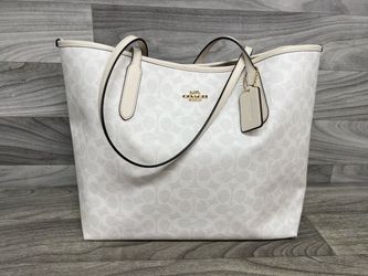 Coach City Tote Bag in Signature Canvas- White (A1D027658)