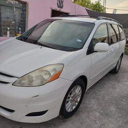 2008 Toyota Sienna