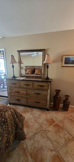 Bedroom set