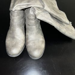 Size 8 Womans Boots Like Brand New $20 