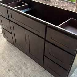 60” Vanity.   Espresso Color / Shaker Solid Wood New