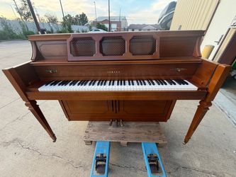 Free Yamaha piano